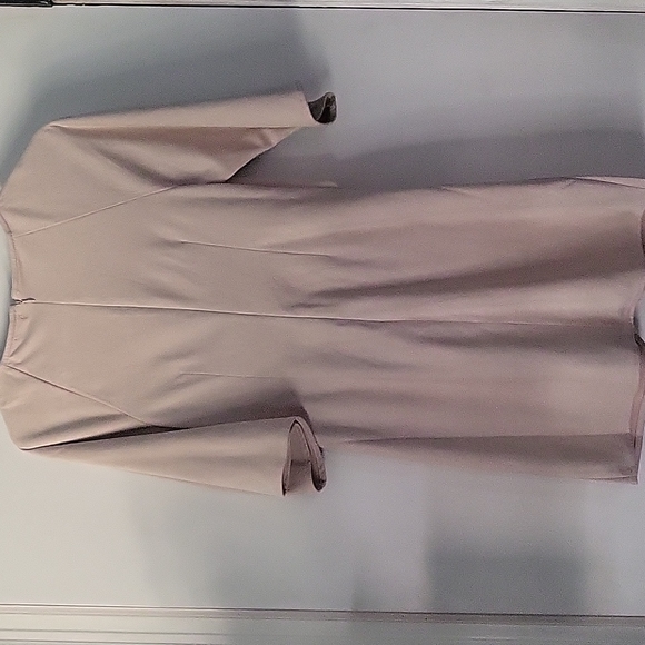 Dress - Picture 7 of 7